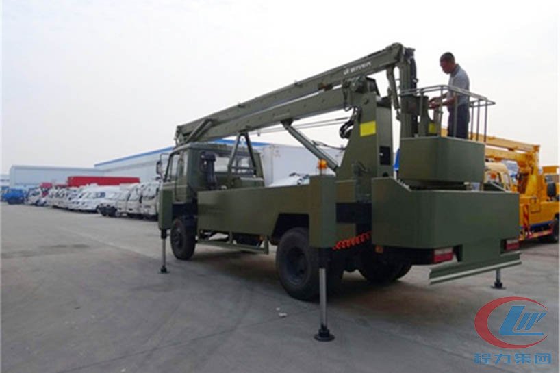 易倍·(中国)体育EMC东风153型20米高空作业车侧面图