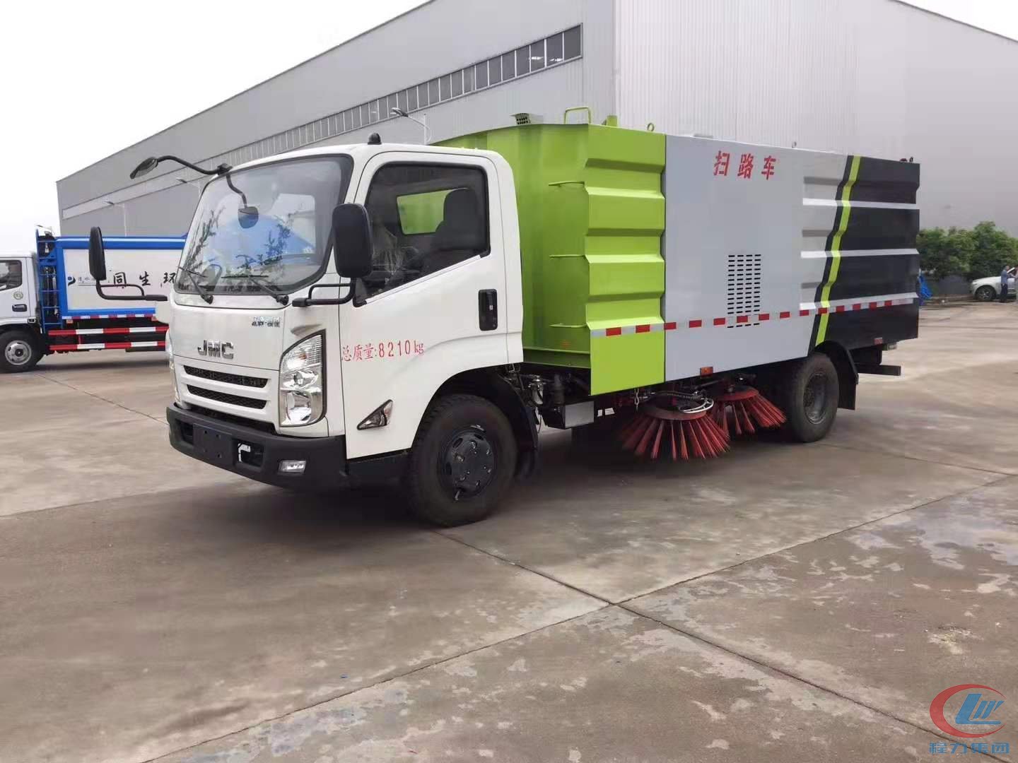 易倍·(中国)体育EMC专汽系列国五江铃凯锐扫路车