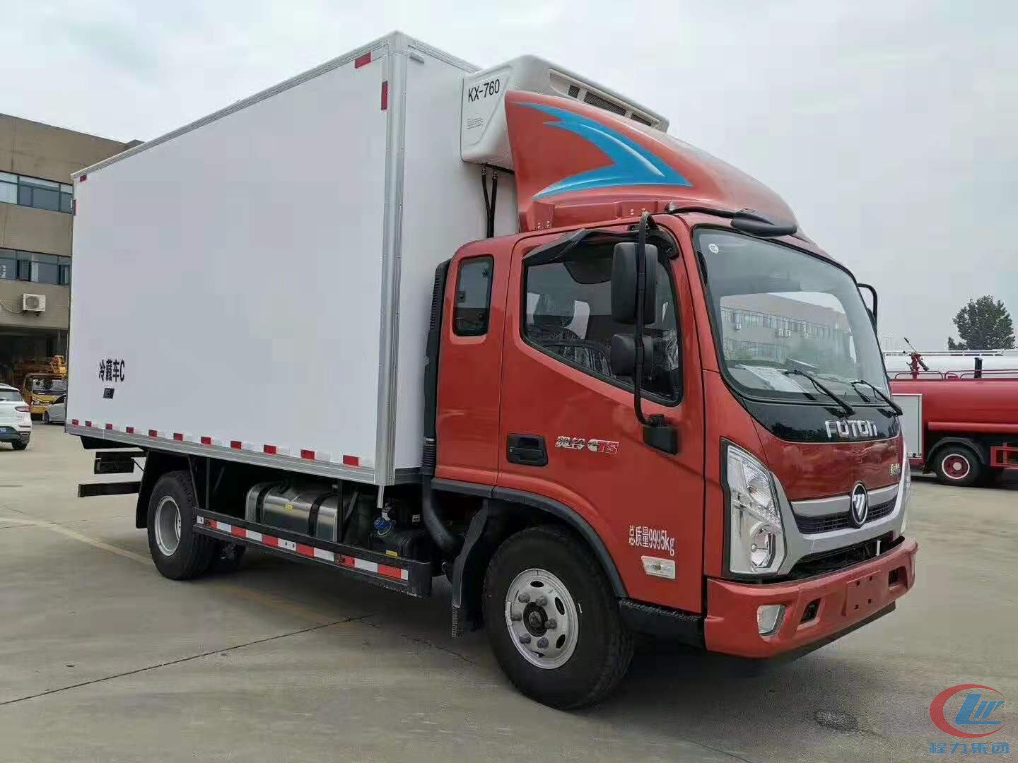 易倍·(中国)体育EMC福田奥铃冷藏车
